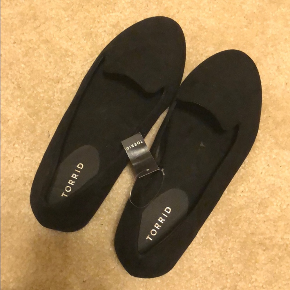 Black Velvet Round Toe Torrid Flats Size 11 New!!